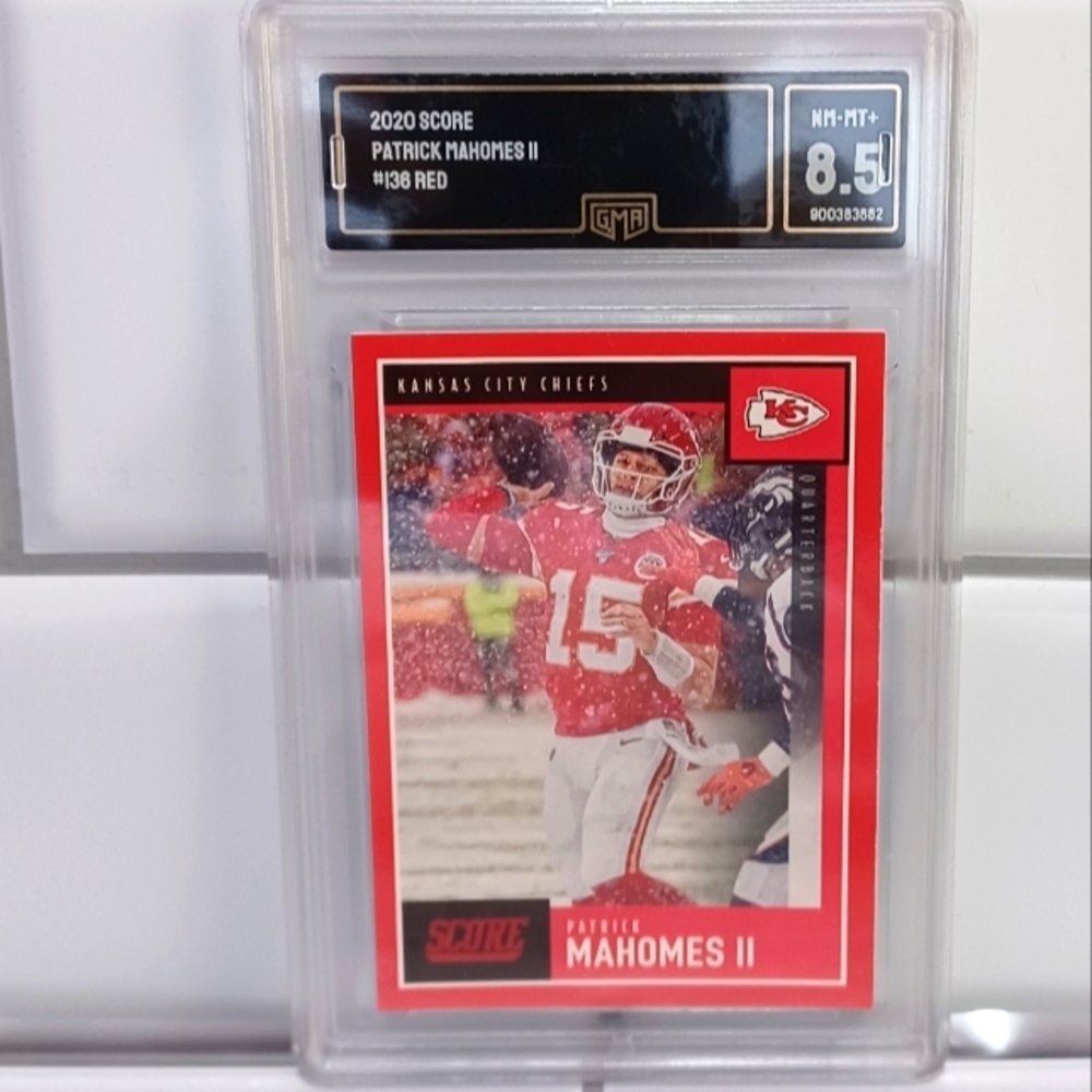 2020 Panini Score #136 Patrick Mahomes II Kansas City Chiefs GMA 8.5